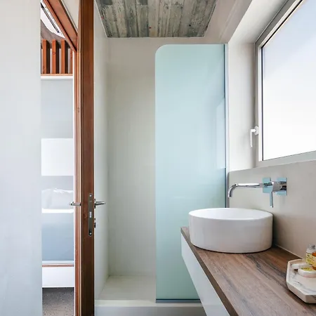 Domus Aestas Luxury Residences *